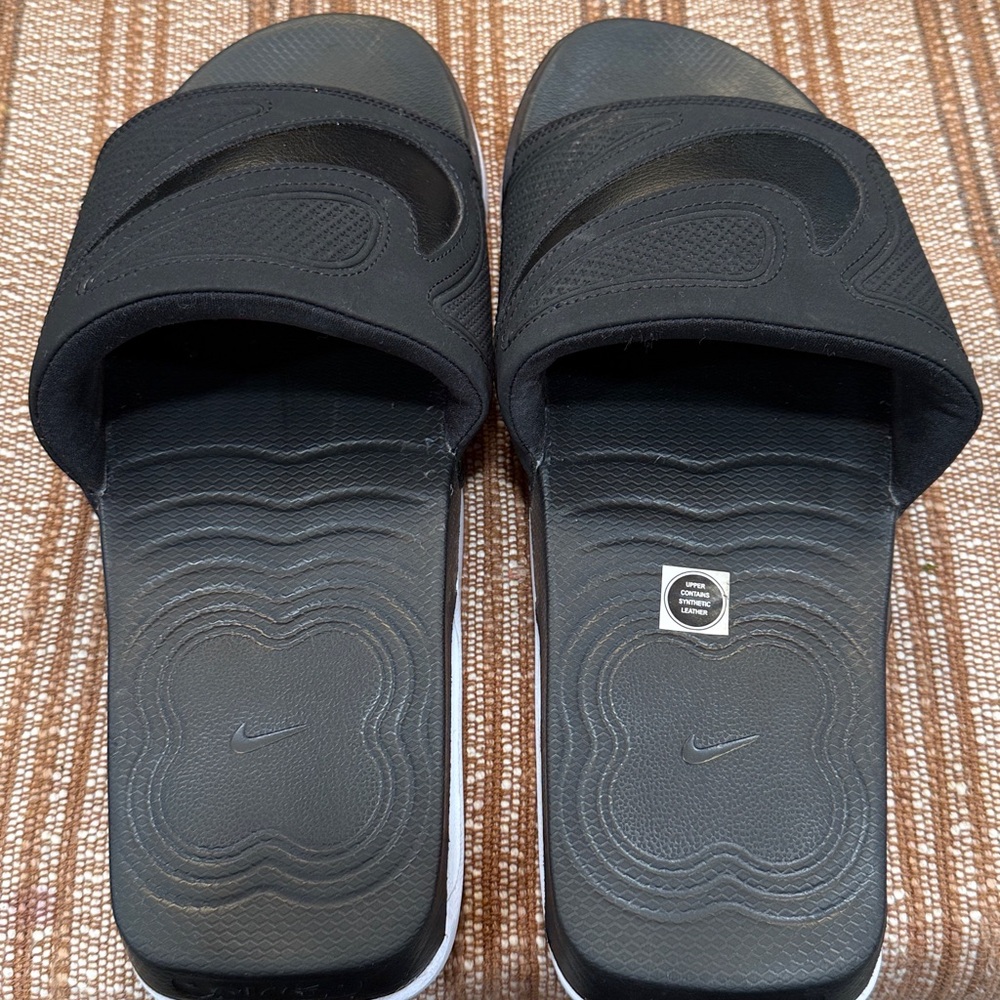 Nike Men's Black and White Air Slide Sandals - Picture 6 of 6